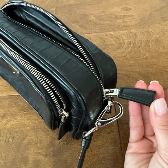 AUTHENTIC Nappa Antique Multi-Pocket Shoulder Bag Black - Picture 10 of 10